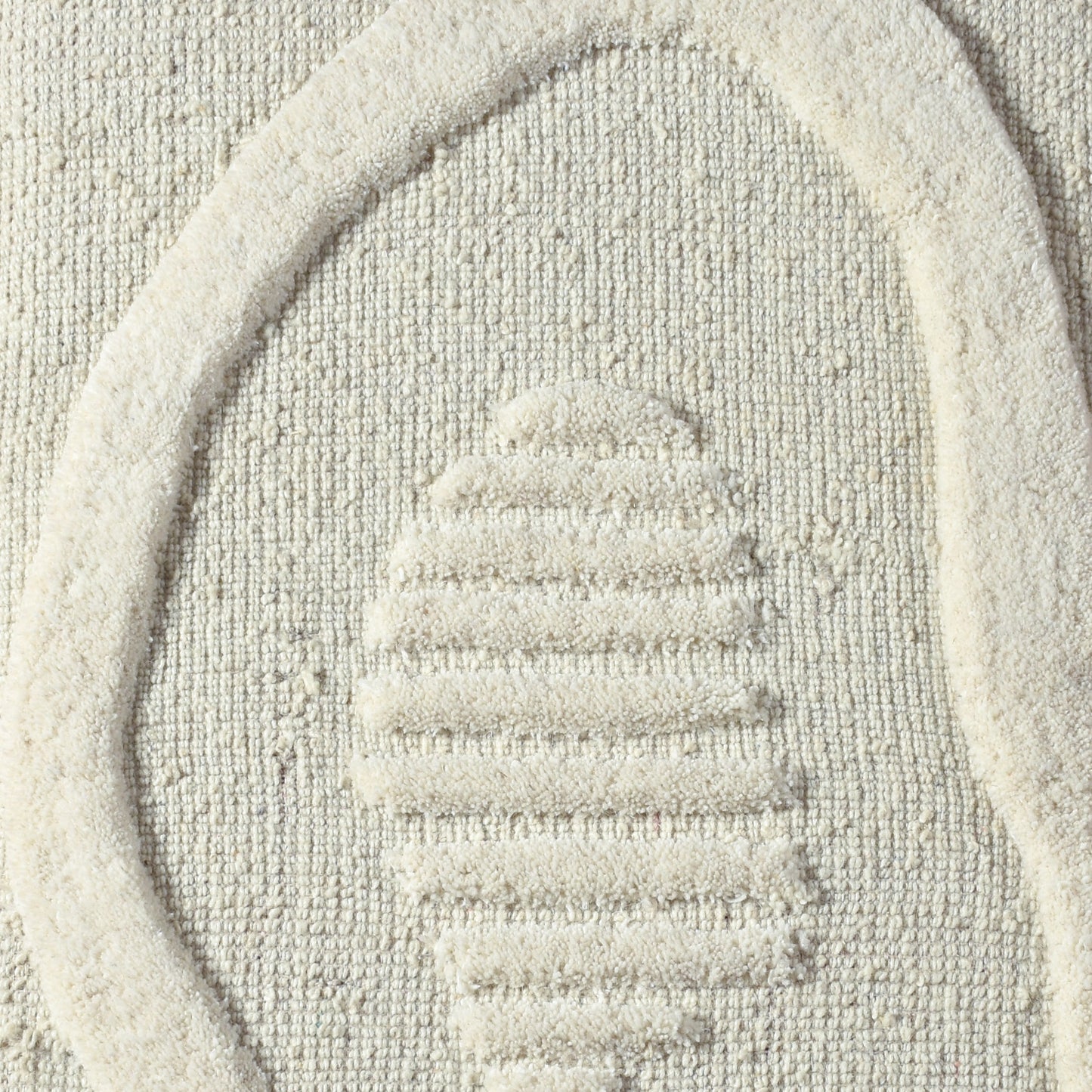 JUNGIN WALL ART AND LEINON WALL ART - IVORY - HAND WOVEN / OVER TUFTED - WOOL & MDF