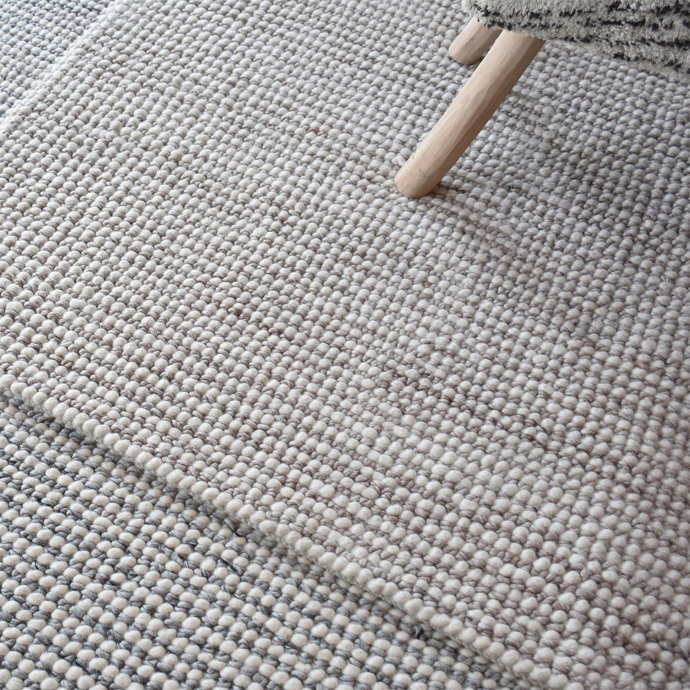 Area Rug, Bedroom Rug, Living Room Rug, Living Area Rug, Indian Rug, Office Carpet, Office Rug, Shop Rug Online, Felt Wool, Pet, Grey, Natural White, Pitloom, Flat Weave, modern