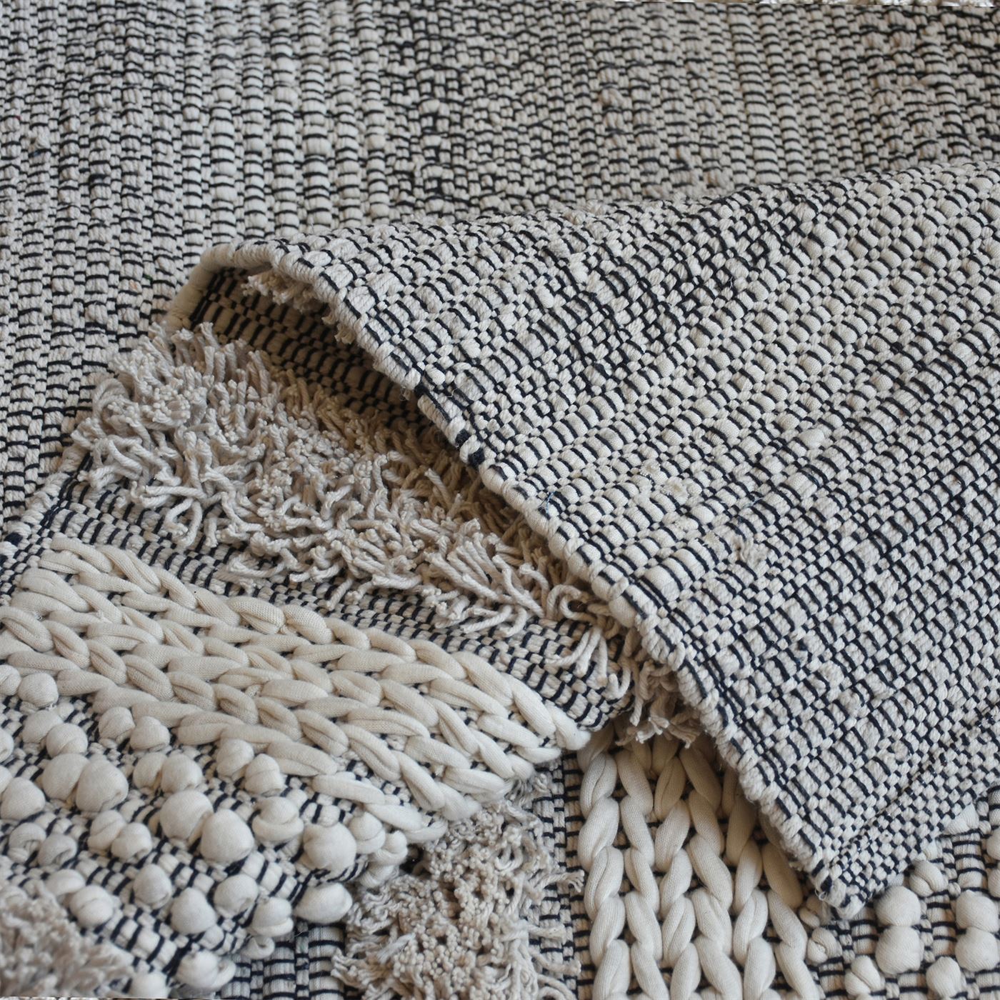 Area Rug, Bedroom Rug, Living Room Rug, Living Area Rug, Indian Rug, Office Carpet, Office Rug, Shop Rug Online, Cotton, Rag, Natural White, Pitloom, Cut And Loop, textured