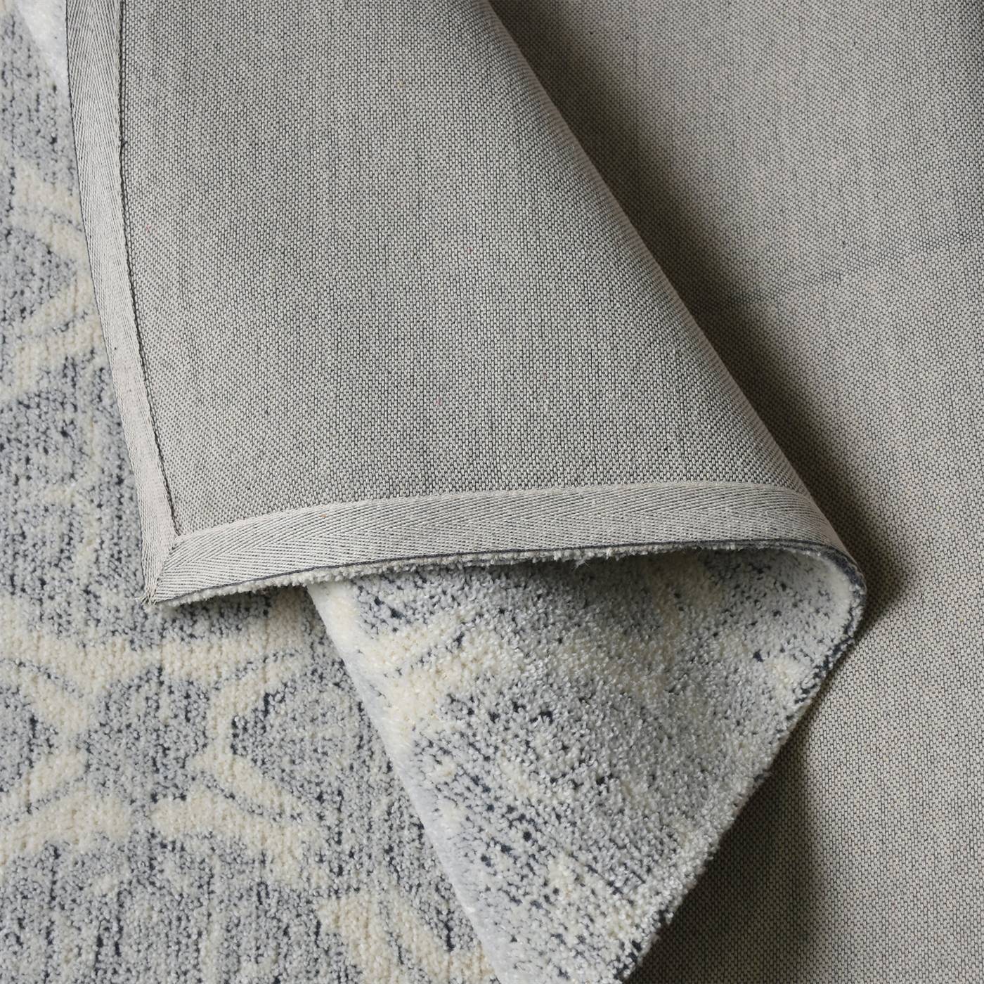 Area Rug, Bedroom Rug, Living Room Rug, Living Area Rug, Indian Rug, Office Carpet, Office Rug, Shop Rug Online, Natural White, Blue, Wool, Table Tufted, Printed, Bm Fn, All Cut, Captivating