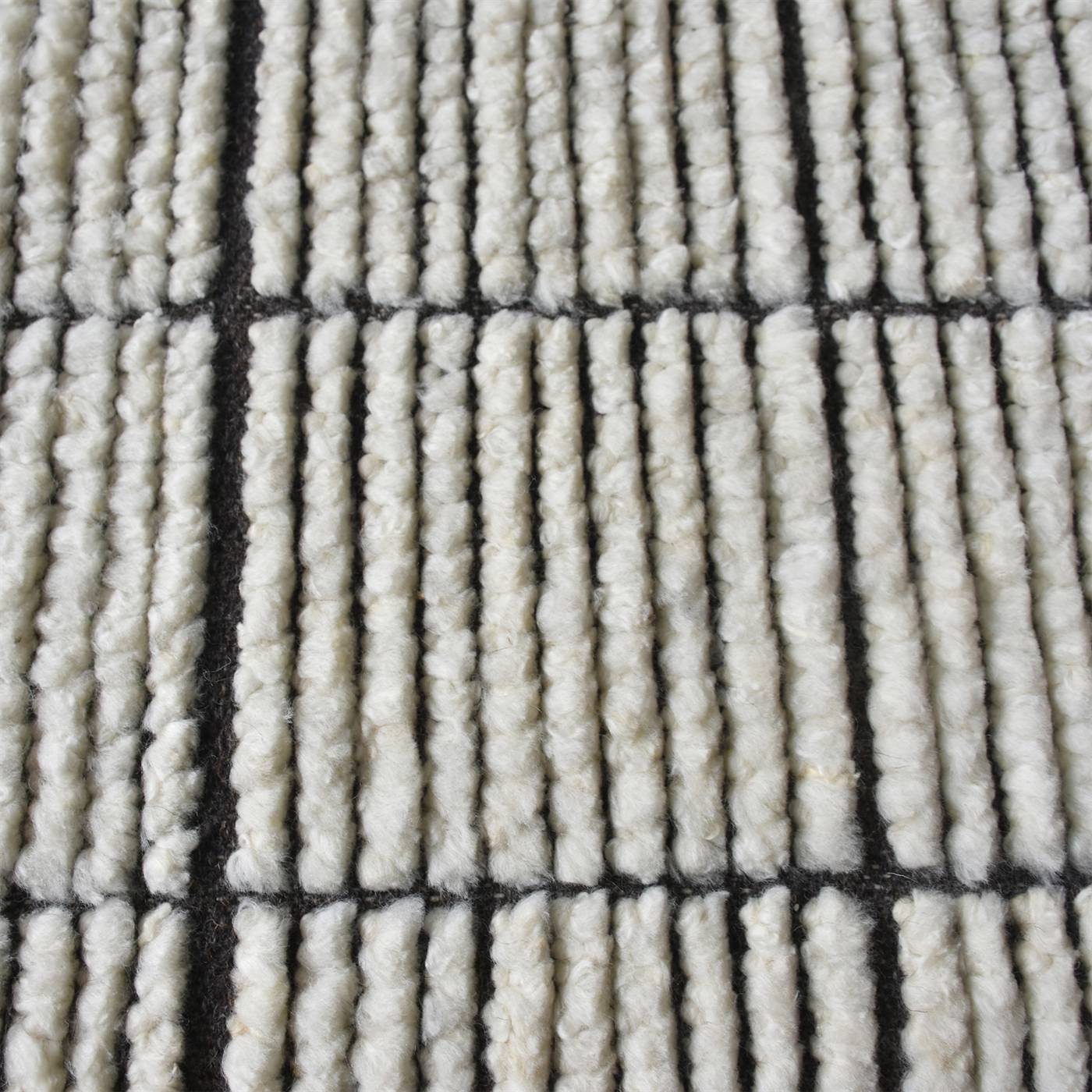 Area Rug, Bedroom Rug, Living Room Rug, Living Area Rug, Indian Rug, Office Carpet, Office Rug, Shop Rug Online, Charcoal, Natural White , Nz Wool , Hand Knotted , Handknotted, All Cut, Intricate