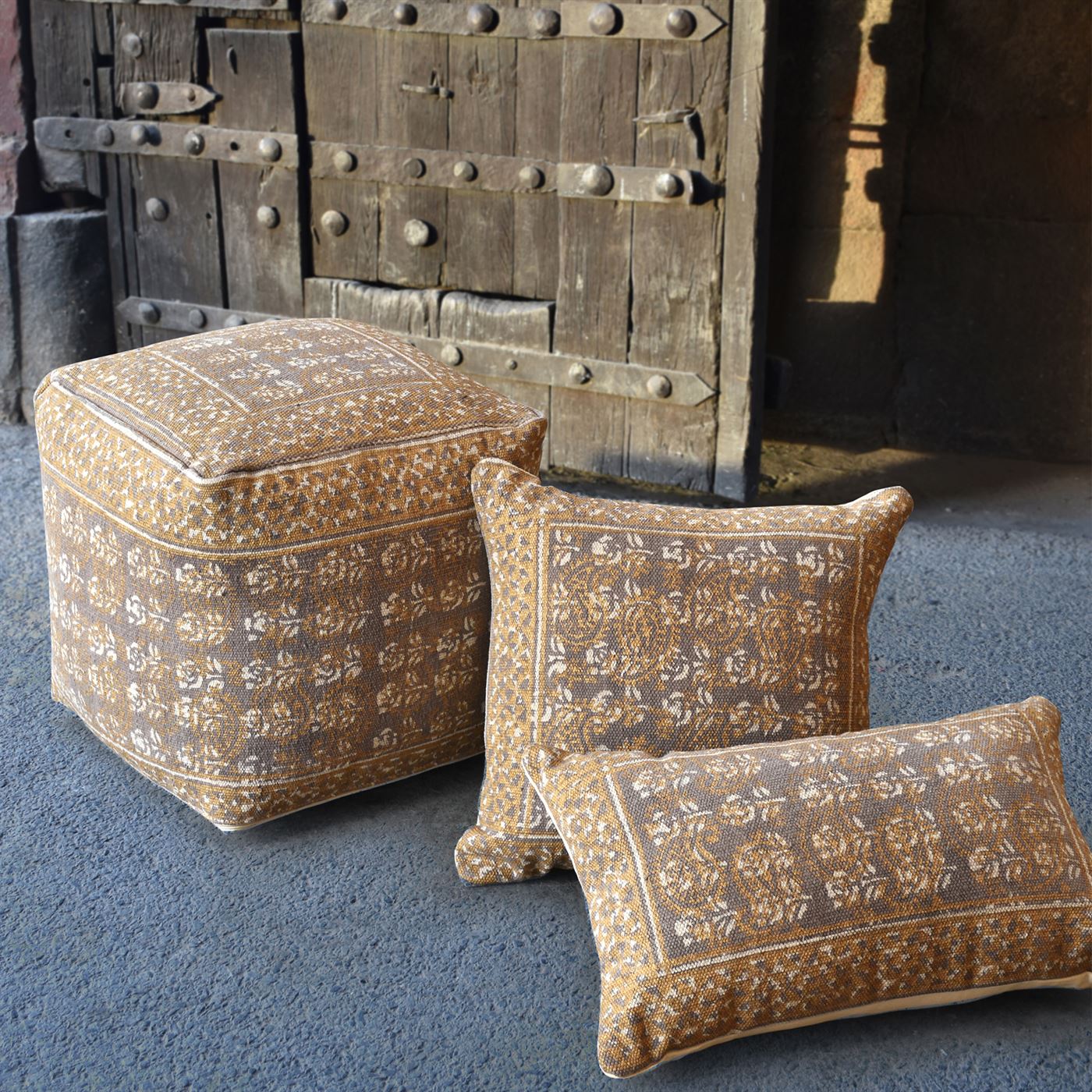 Domelo Pillow, Cotton, Printed, Taupe, Gold, Pitloom, Flat Weave