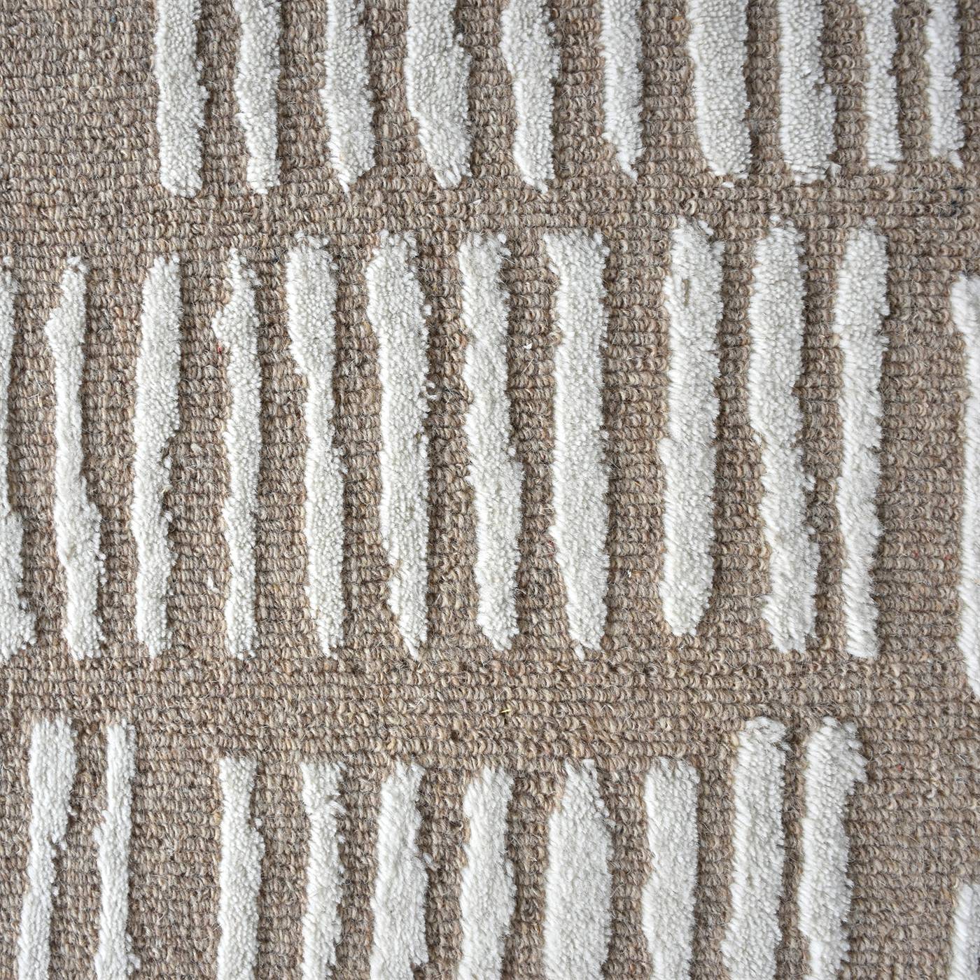 Area Rug, Bedroom Rug, Living Room Rug, Living Area Rug, Indian Rug, Office Carpet, Office Rug, Shop Rug Online, Beige, Natural White, Wool, Circular Knitting, Handtufted, Cut And Loop, Captivating