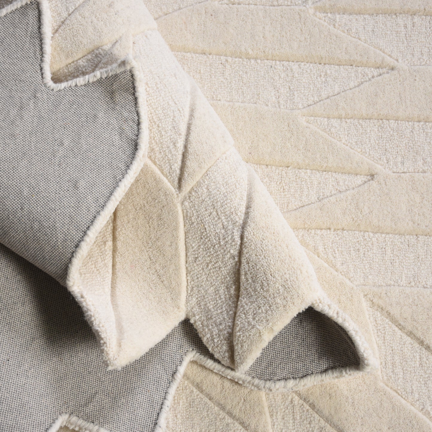 PALVIN RUG - IVORY - HAND TUFTED - WOOL