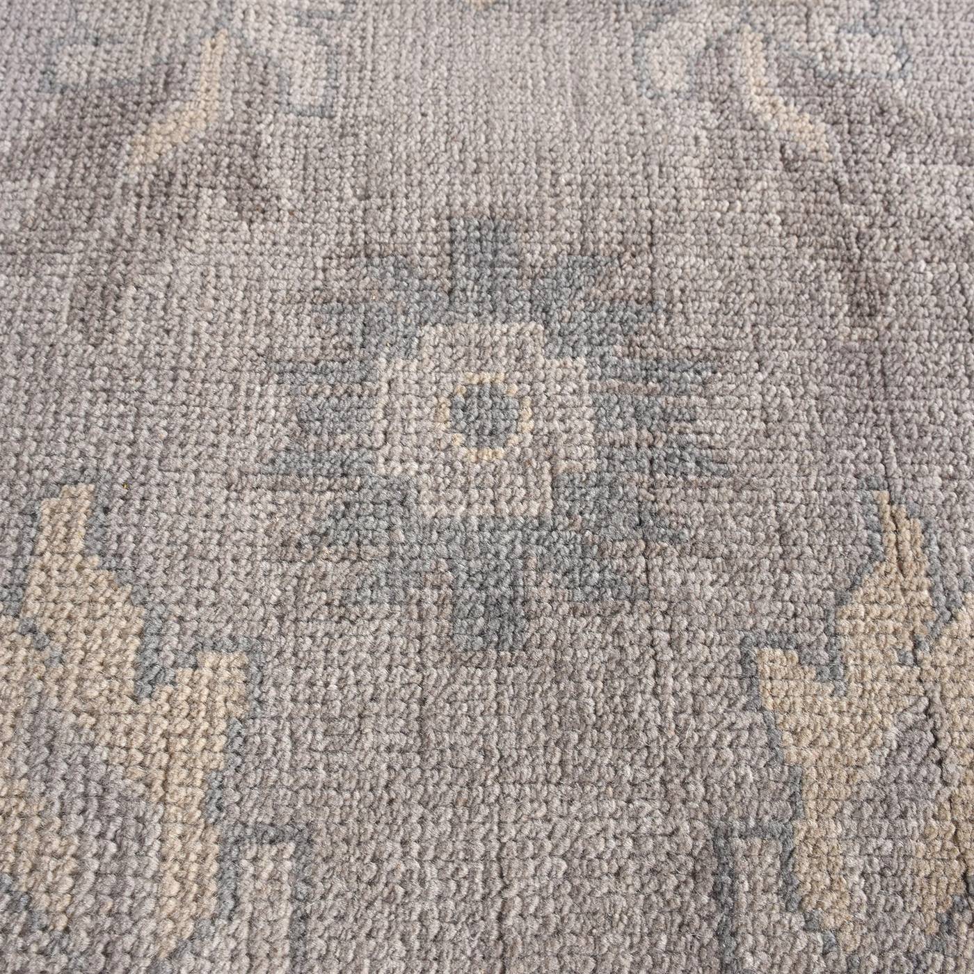 Area Rug, Bedroom Rug, Living Room Rug, Living Area Rug, Indian Rug, Office Carpet, Office Rug, Shop Rug Online, Grey, Wool, Hand Knotted , Handknotted, All Cut, Intricate