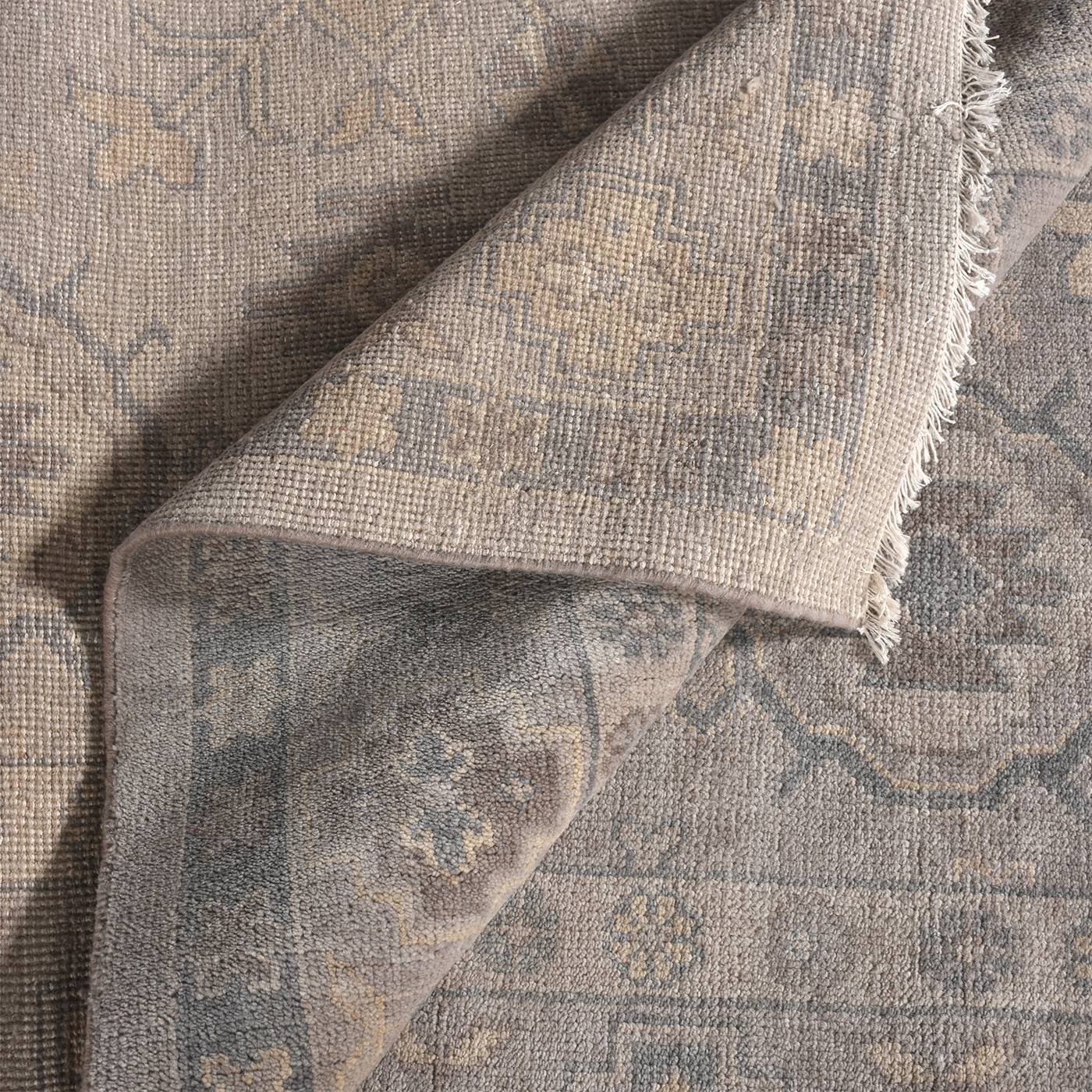 Area Rug, Bedroom Rug, Living Room Rug, Living Area Rug, Indian Rug, Office Carpet, Office Rug, Shop Rug Online, Grey, Wool, Hand Knotted , Handknotted, All Cut, Intricate
