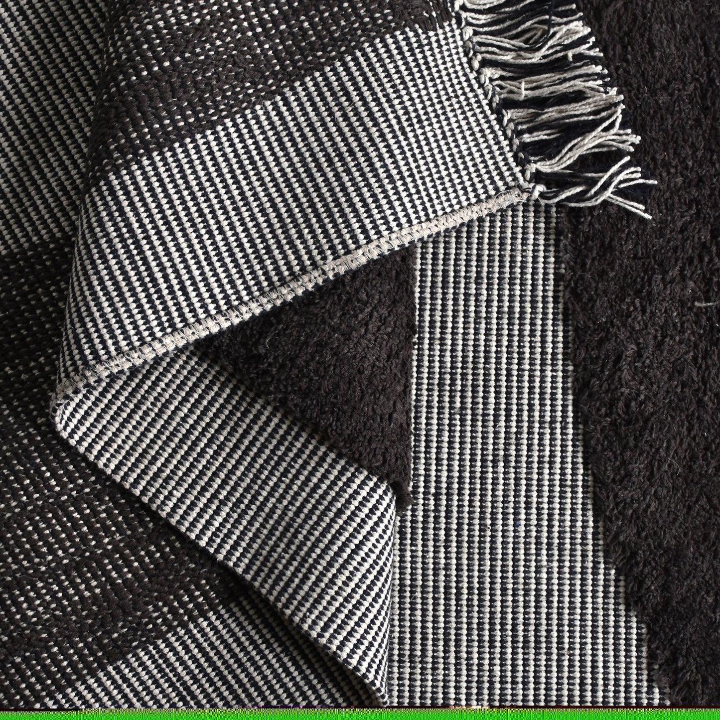 POWLETT RUG - IVORY/CHARCOAL - COTTON