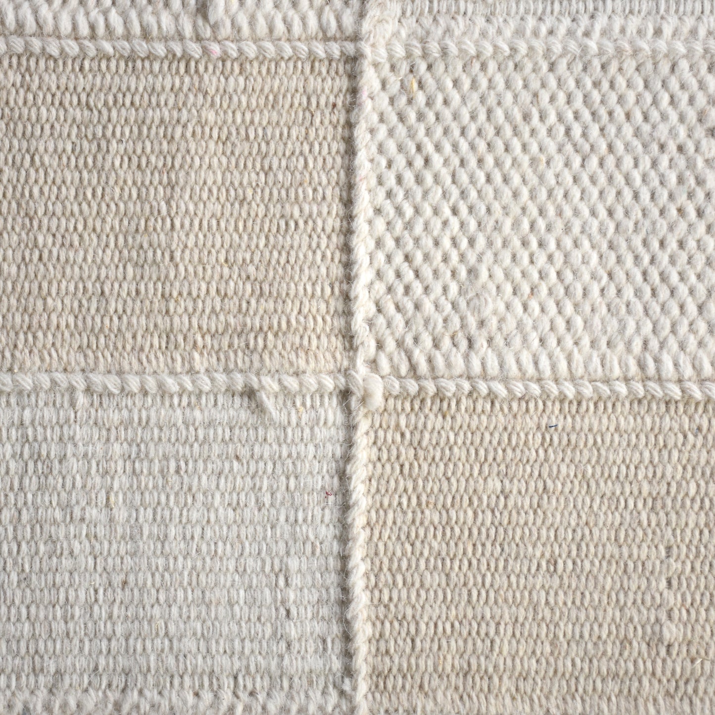 RABACCA RUG - IVORY - HANDWOVEN - WOOL