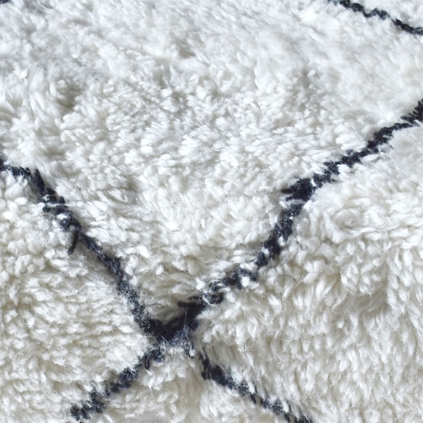 Walmer Bench, Nz Wool, Natural White, Charcoal, BM FN / ALL CUT