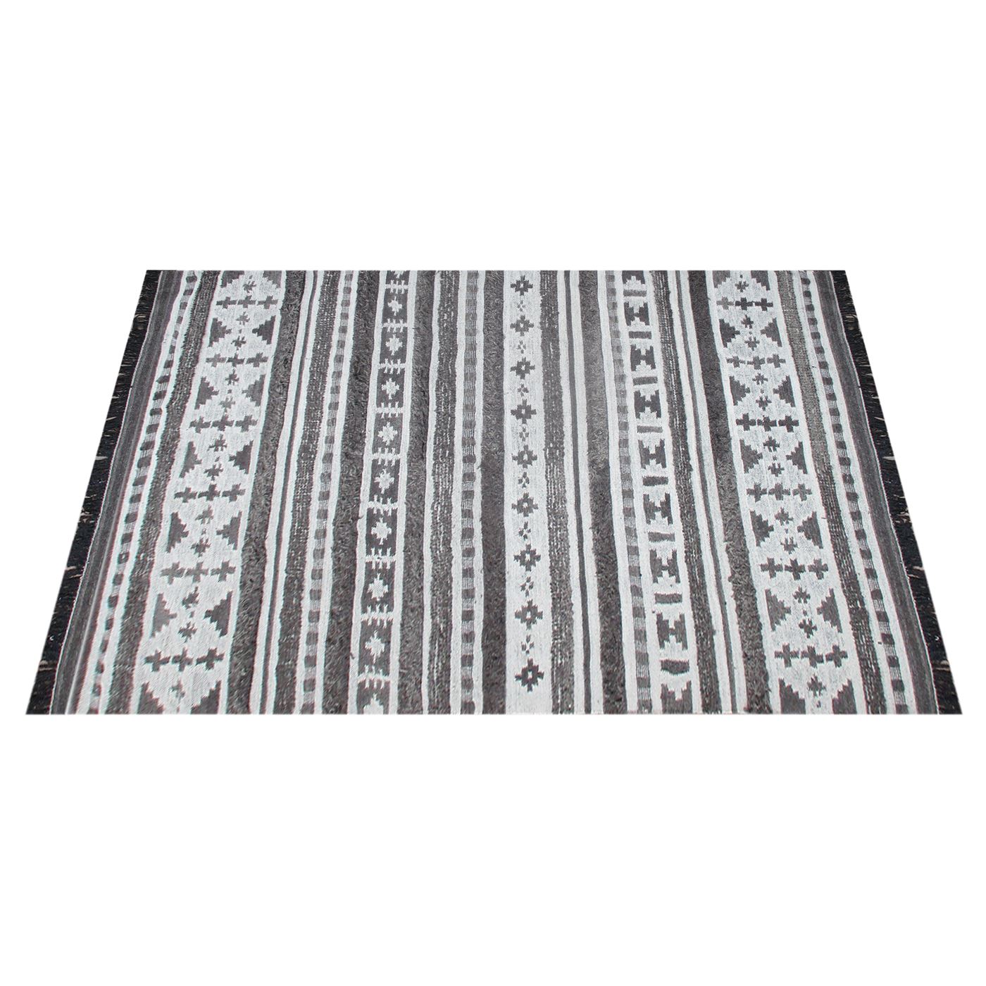 Area Rug, Bedroom Rug, Living Room Rug, Living Area Rug, Indian Rug, Office Carpet, Office Rug, Shop Rug Online, Wool, Charcoal, Natural White, Pitloom, Cut And Loop, intricate 