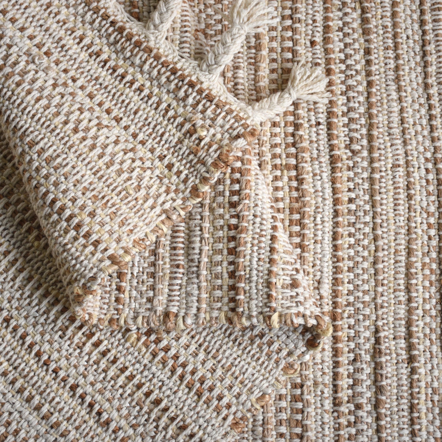 ACAPULCO RUG - IVORY/NATURAL- HAND WOVEN - JUTE + WOOL