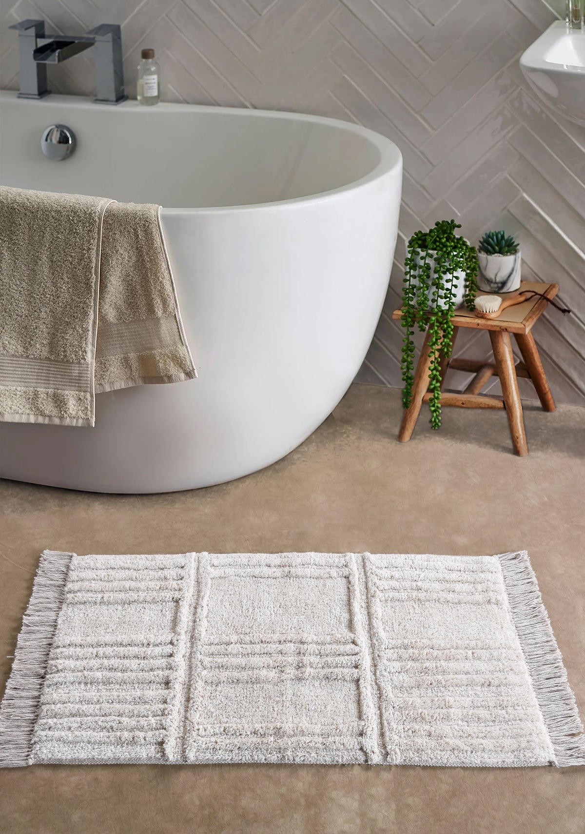 COURTYARD OPT BATH RUG - IVORY - COTTON - TABLE TUFTED