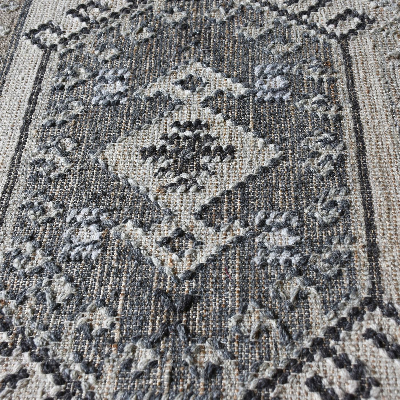 Area Rug, Bedroom Rug, Living Room Rug, Living Area Rug, Indian Rug, Office Carpet, Office Rug, Shop Rug Online, Hemp, Wool, Natural, Punja, Flat Weave, Traditional