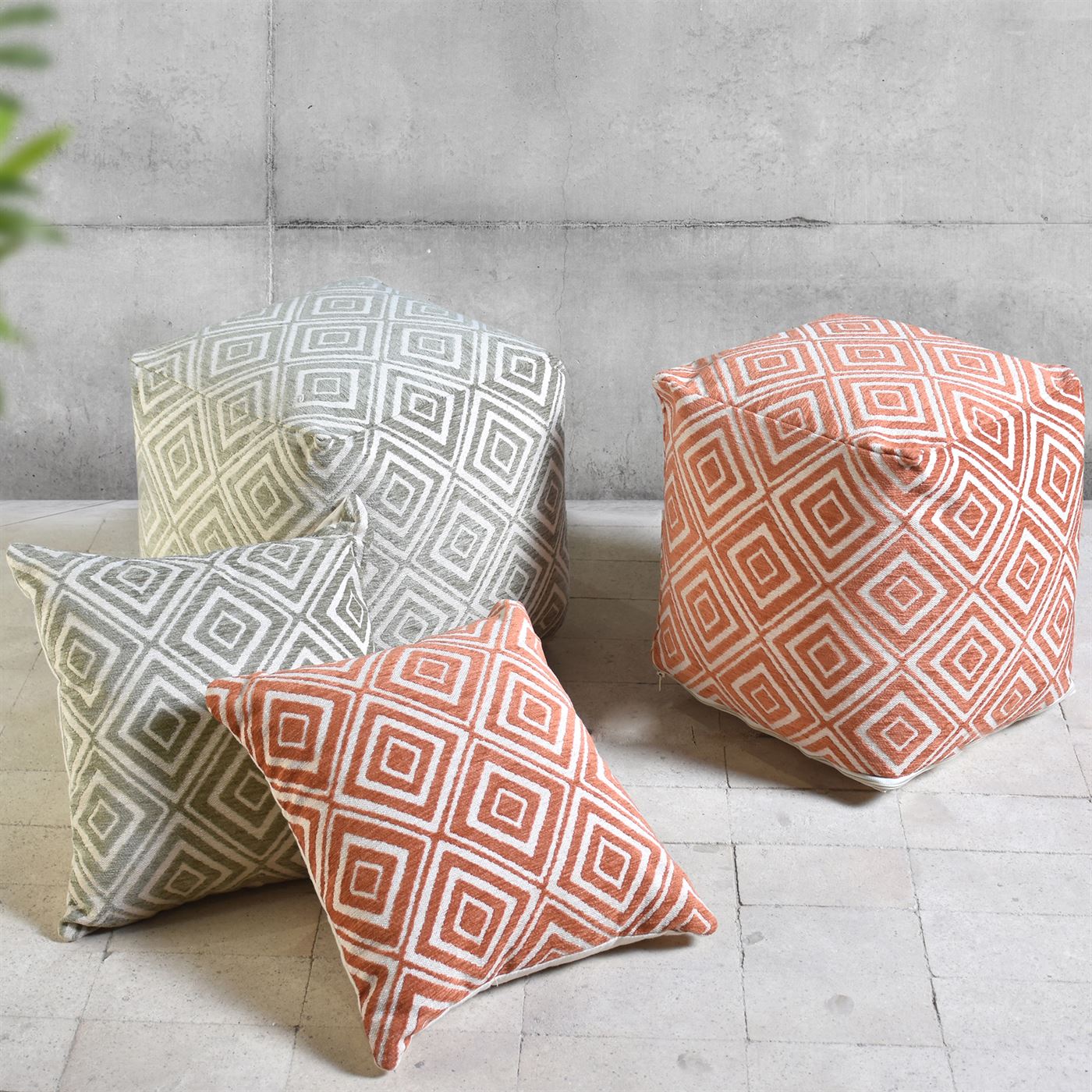 Dauria Pouf, Cotton, Acrylic, Polyester, Jaquard Durry, Flat Weave