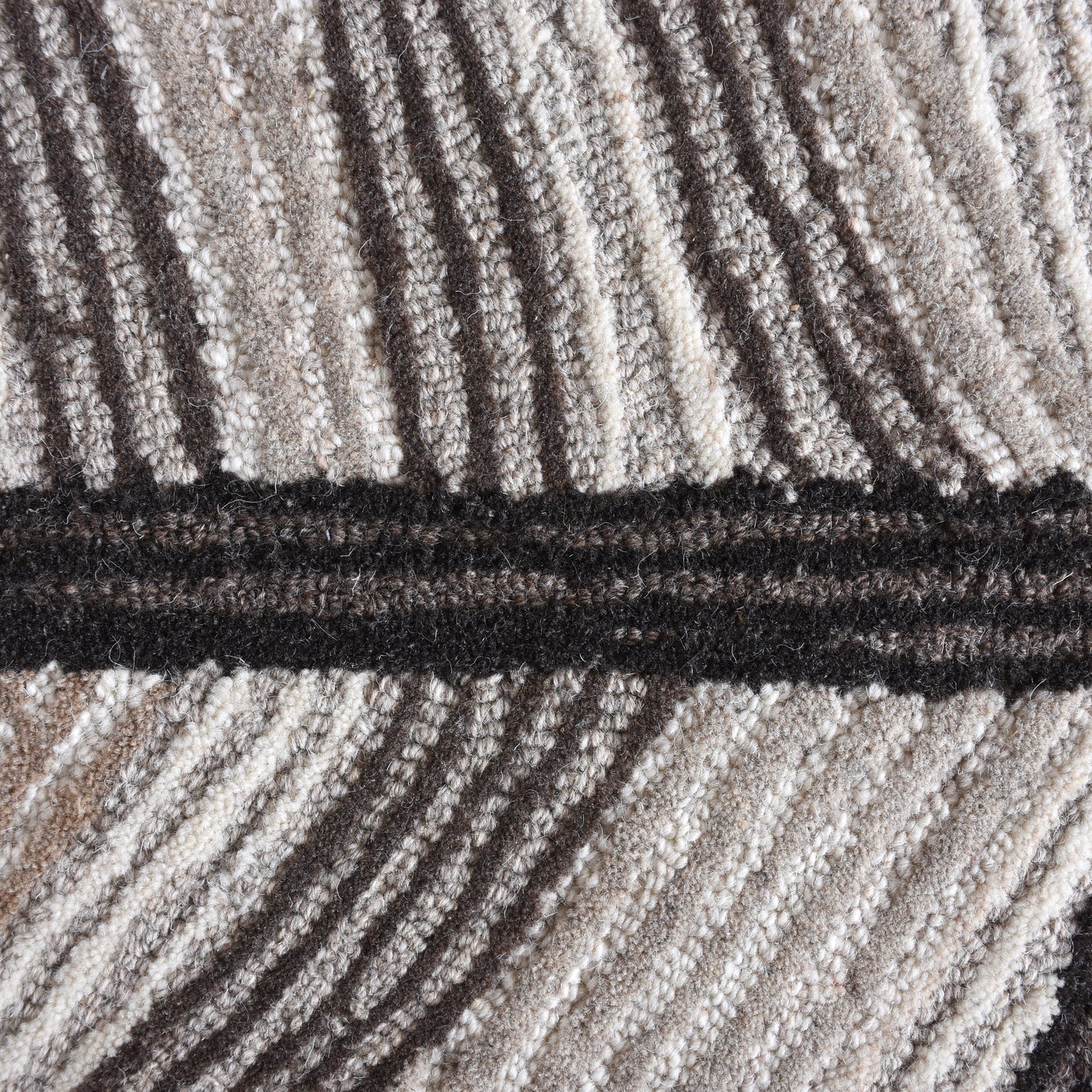 EDAIY RUG - NATURAL - HAND TUFTED - WOOL