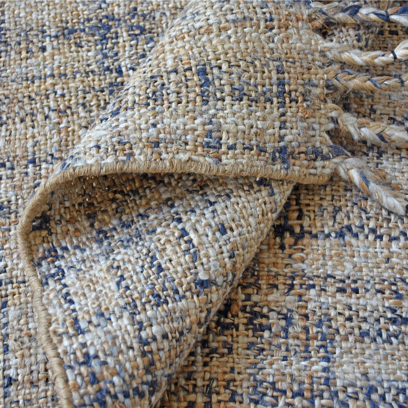 FAHRO RUG - HEMP/ WOOL/ VISCOSE BLEND