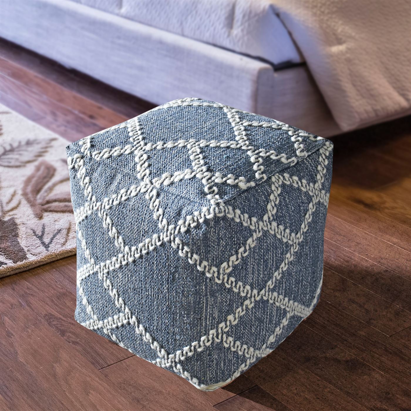 GEYNE POUF - COTTON/ WOOL