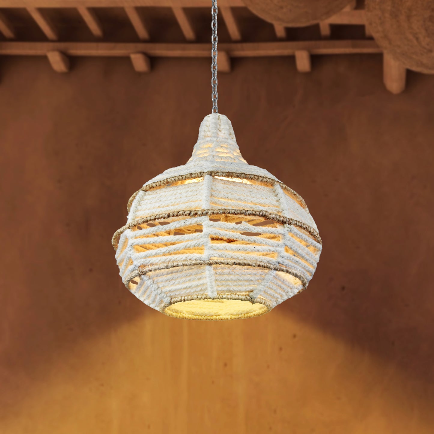 JUNQUEIR LAMP - IVORY/NATURAL - HAND MADE - WOOL + JUTE