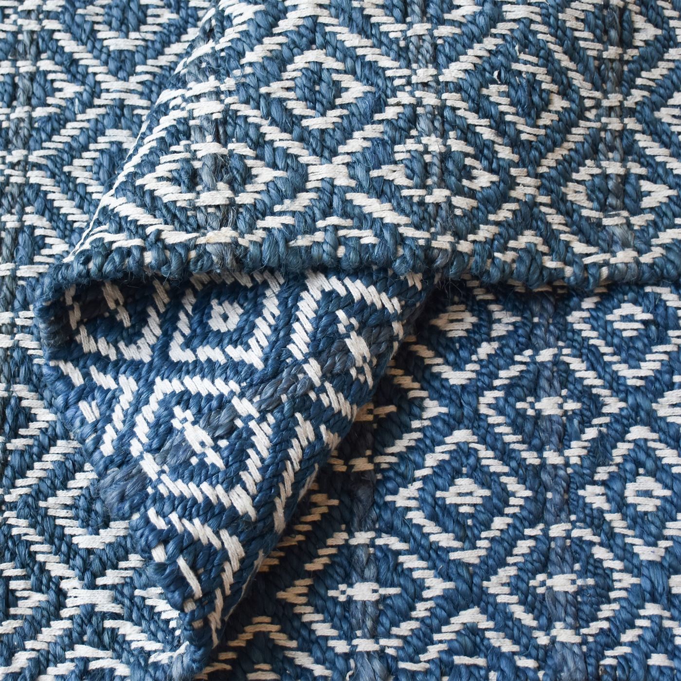 Area Rug, Bedroom Rug, Living Room Rug, Living Area Rug, Indian Rug, Office Carpet, Office Rug, Shop Rug Online, Hemp,  Cotton, Blue, Pitloom, All Loop, Geometrical