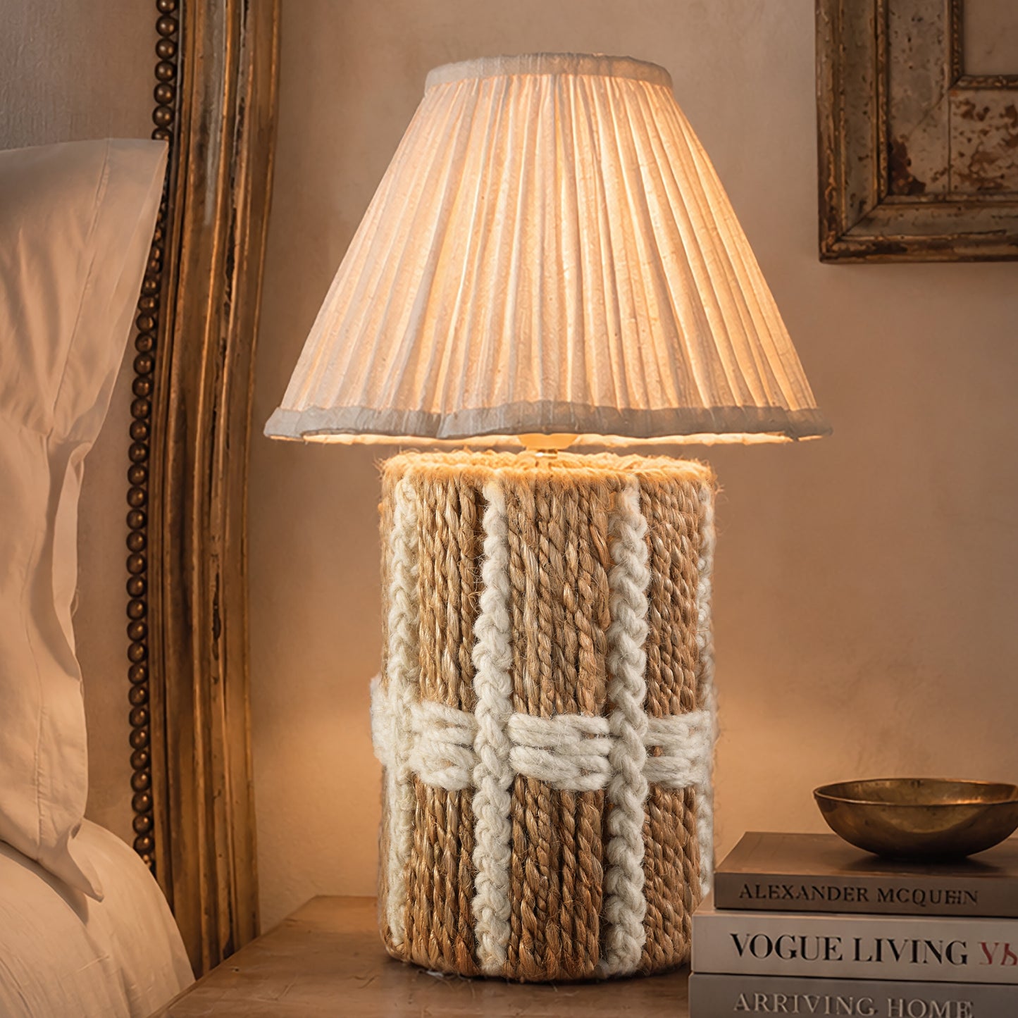 METRIX TABLE LAMP - NATURAL/IVORY - HAND MADE - JUTE/WOOL