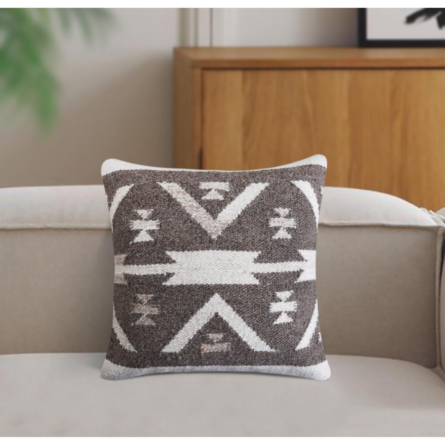 MOWINKLE  CUSHION - WOOL - BROWN/IVORY - HANDWOVEN