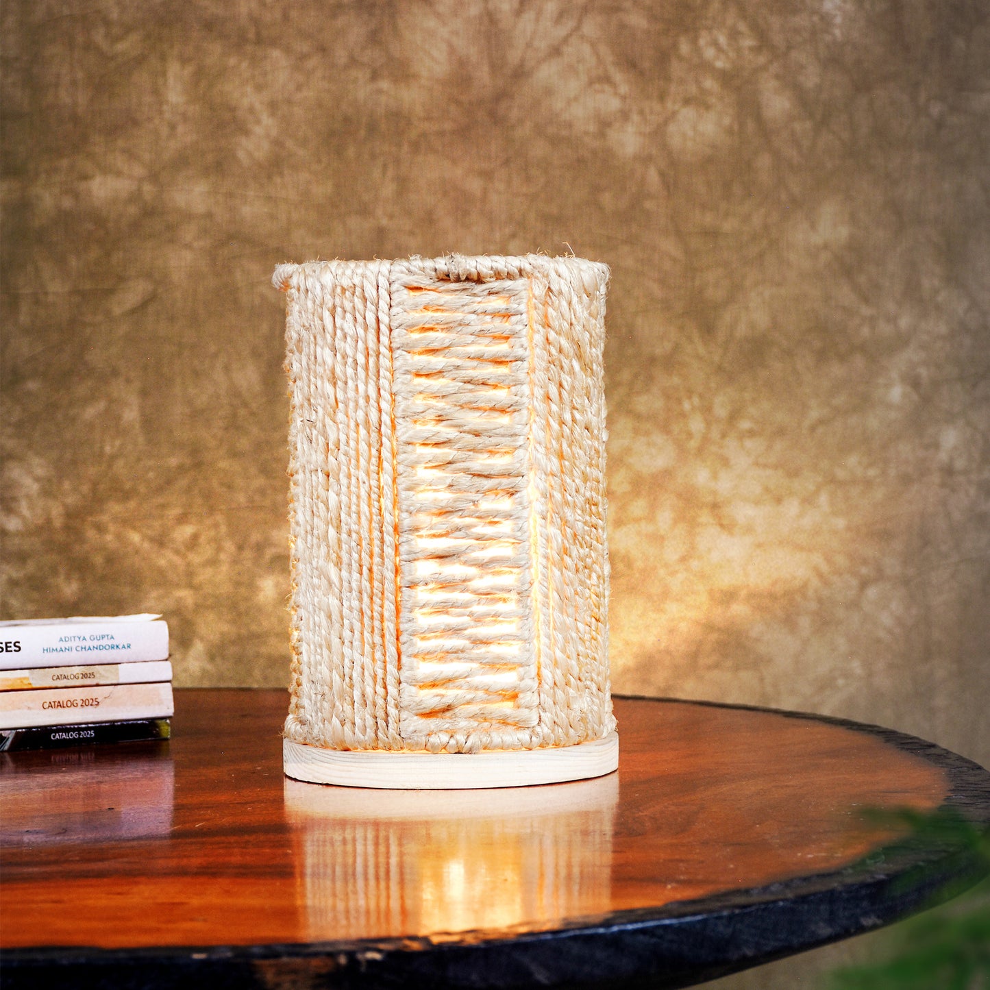 RUSTIN TABLE LAMP - BEIGE - HAND MADE - JUTE