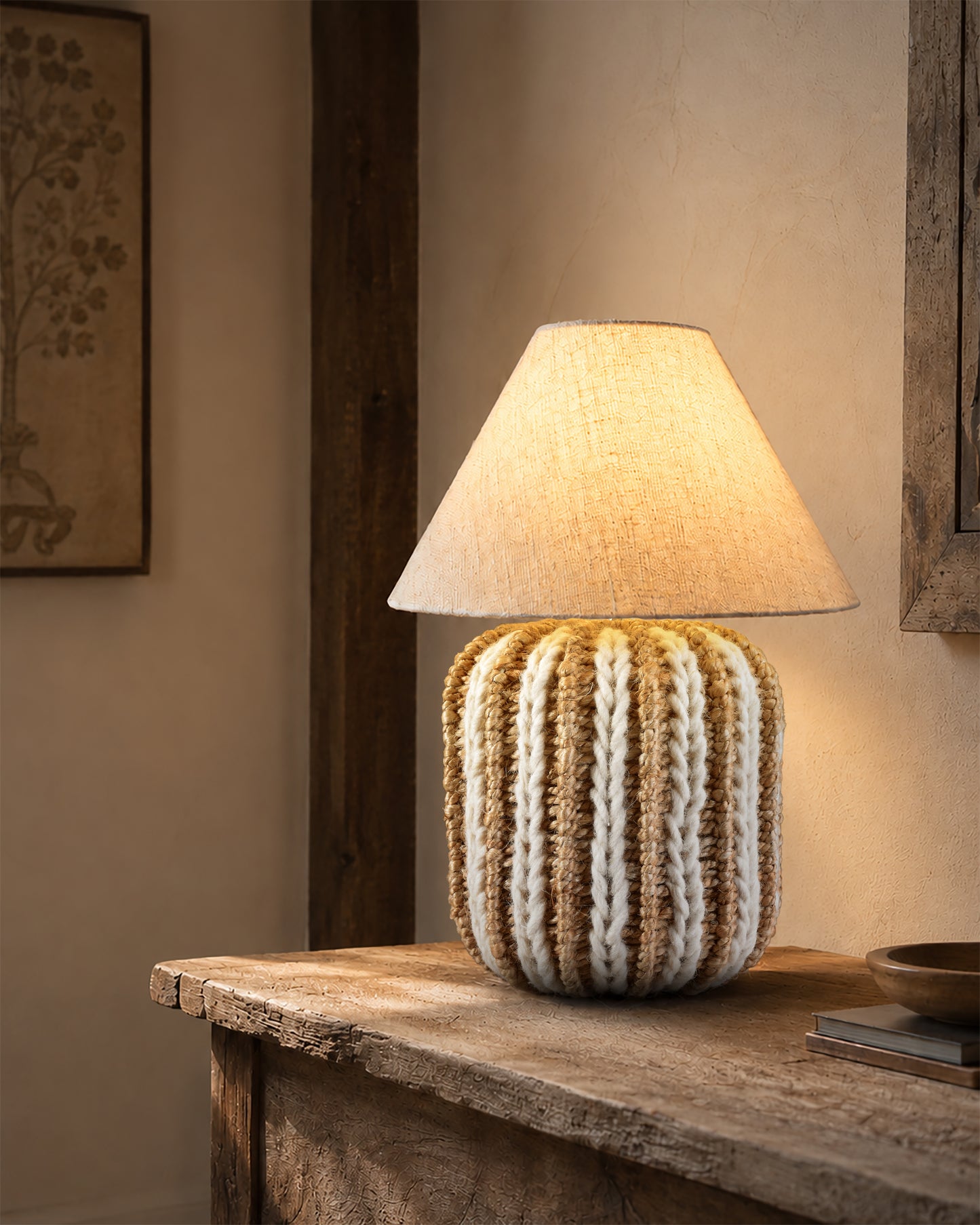 STELLOR TABLE LAMP - NATURAL/IVORY - HAND MADE - JUTE/WOOL