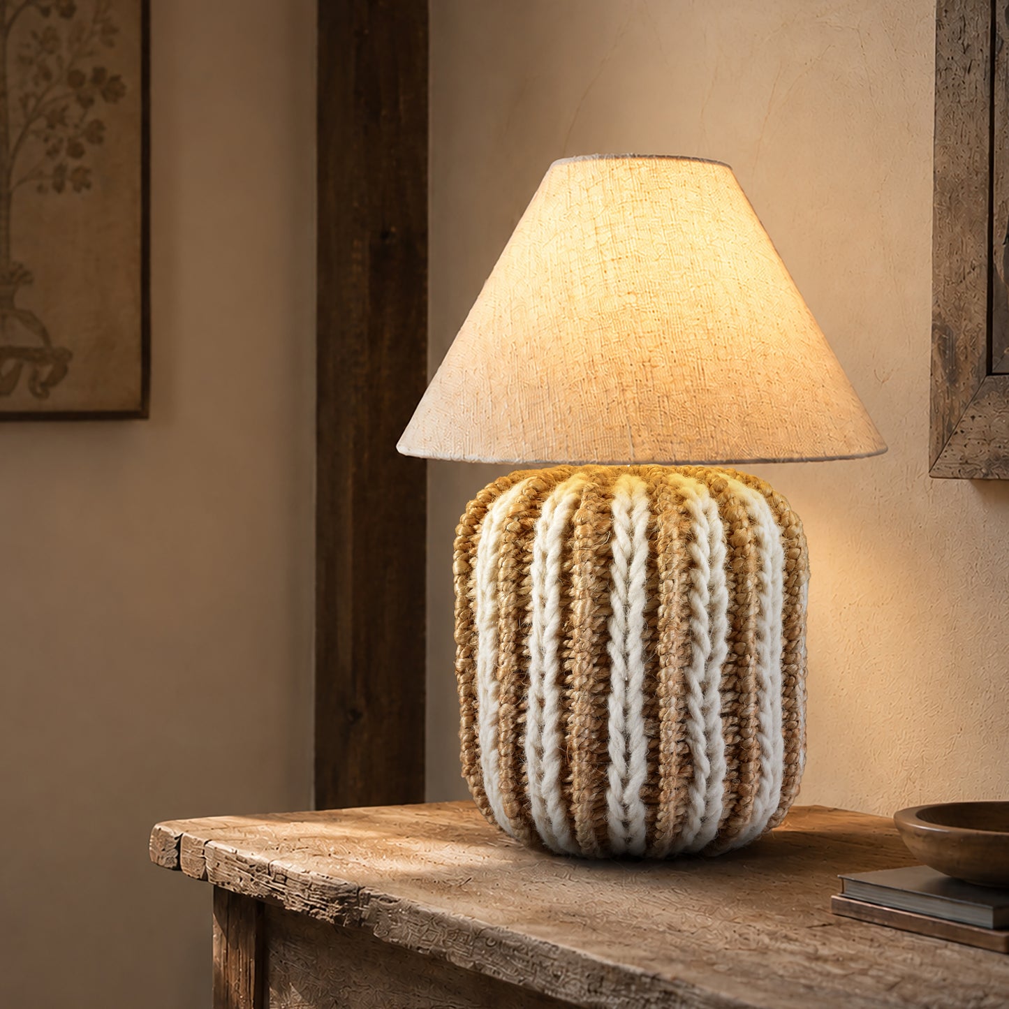 STELLOR TABLE LAMP - NATURAL/IVORY - HAND MADE - JUTE/WOOL