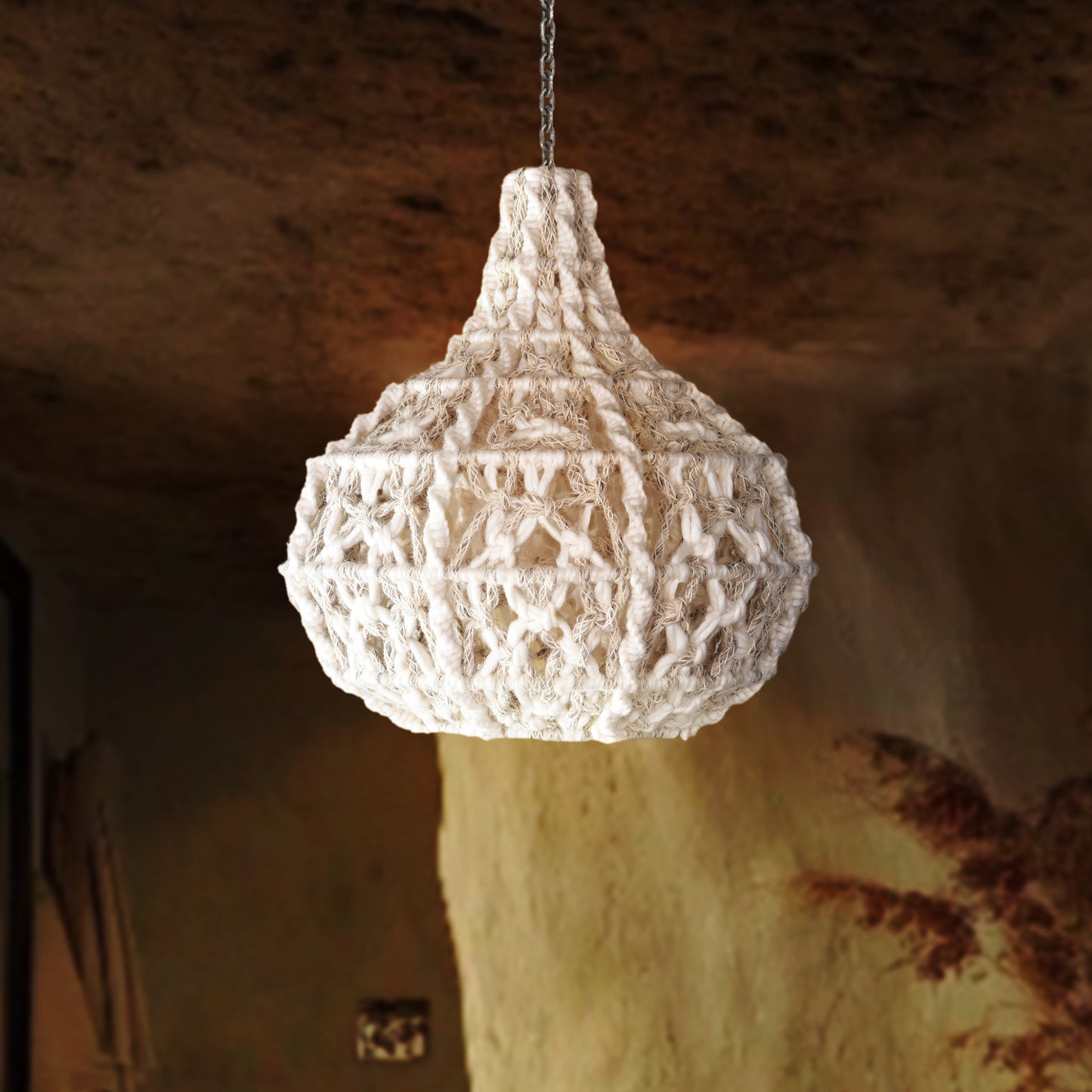 TAGUB LAMP - IVORY/GREY - HAND MADE - WOOL DORI + NZ WOOL