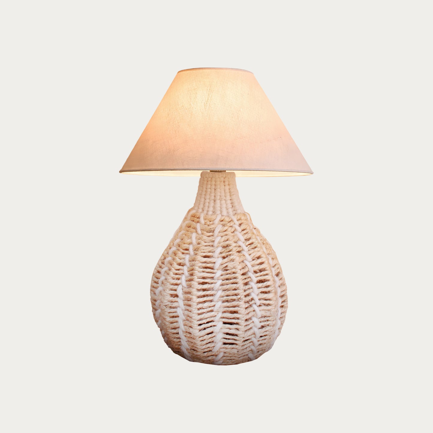 TRIVEN TABLE LAMP - BEIGE - HAND MADE - WOOL/JUTE