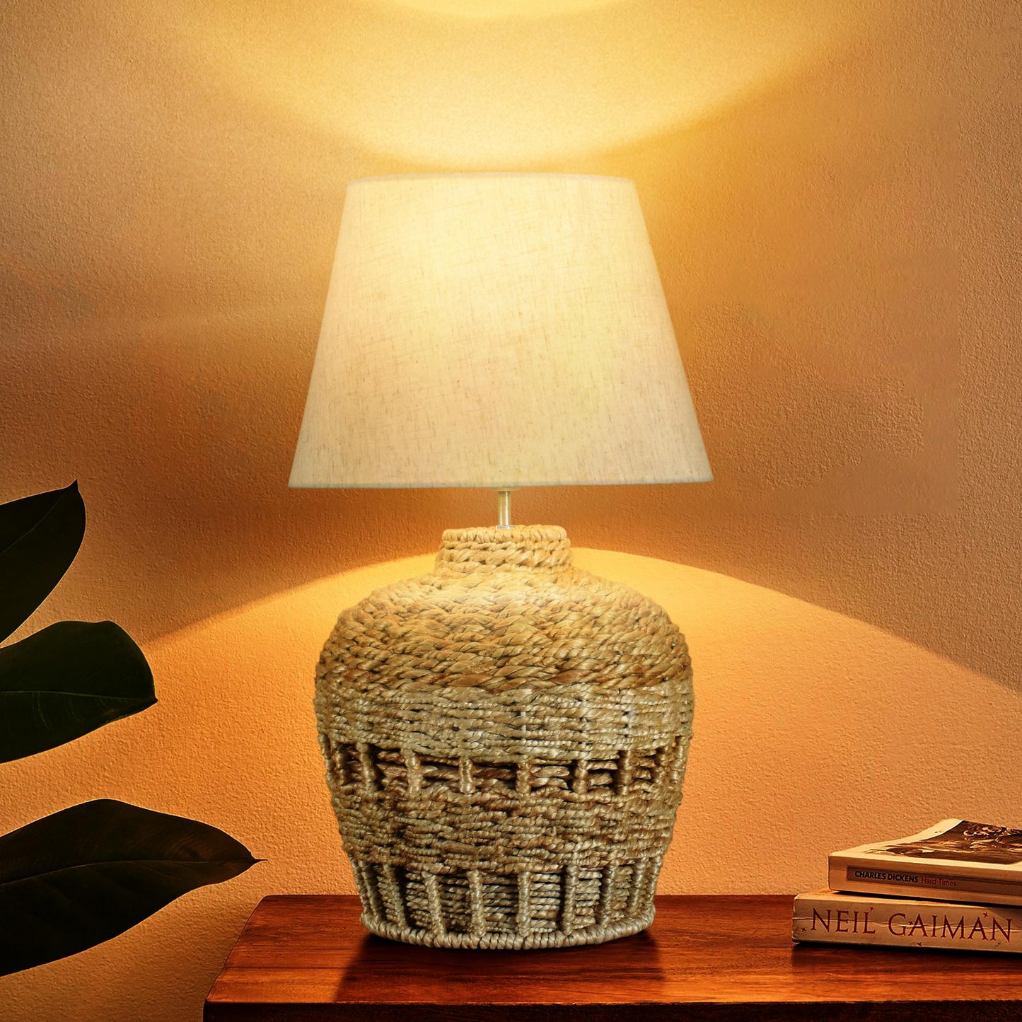 VALORA TABLE LAMP - MEDIUM NATURAL - HAND MADE - JUTE