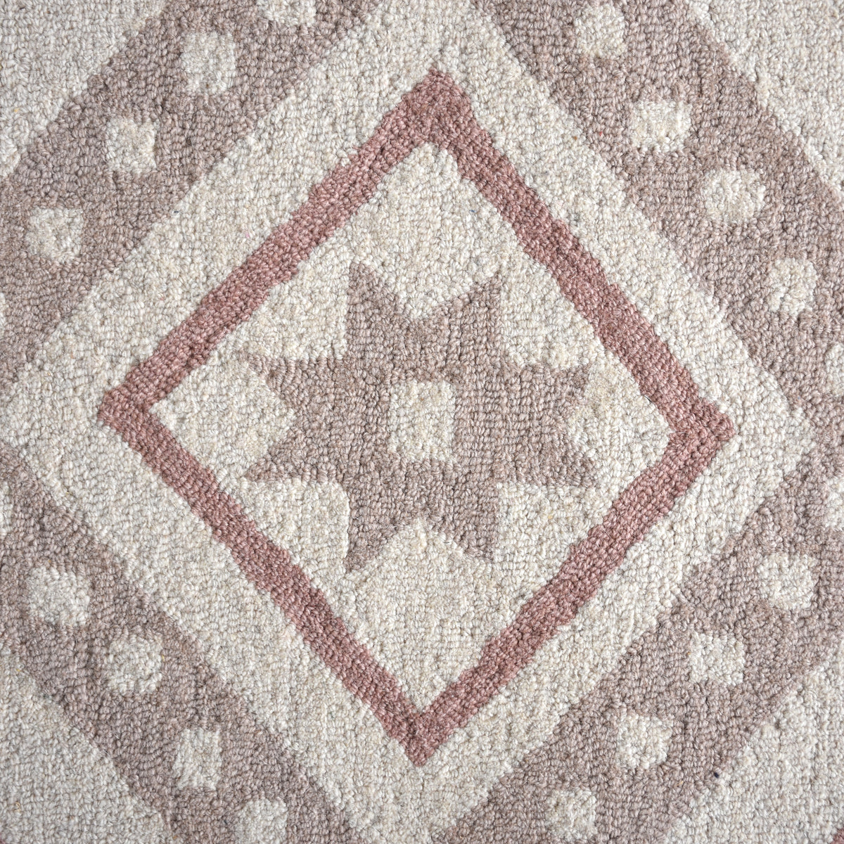 SEREGLOW RUG - IVORY/BEIGE - HAND TUFTED - WOOL
